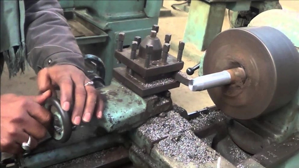 Dervish machine repairer in Tehran