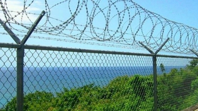 Aras Hafaz, installation and sale of protective netting, fence and barbed wire in Tabriz