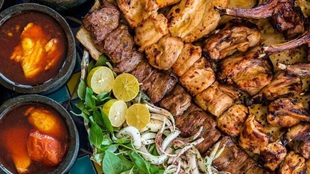 Bahar Naranj Iranian restaurant Kete Kababi Bahar Naranj in Kratakti Chamestan