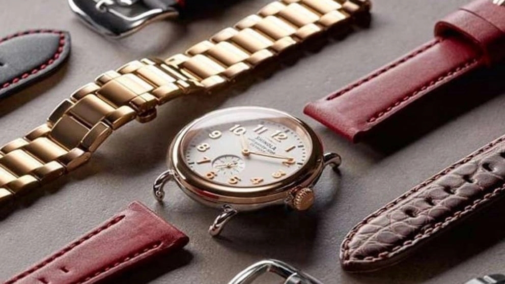 Should we buy a leather strap or a steel strap?