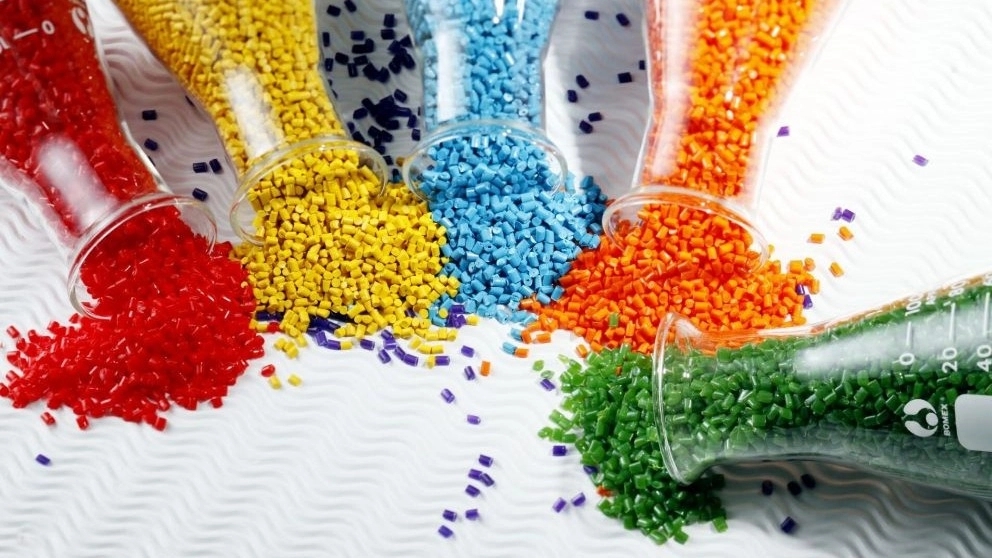 Ilhan Polymer, production and export of petrochemical plastic raw materials in West Azerbaijan