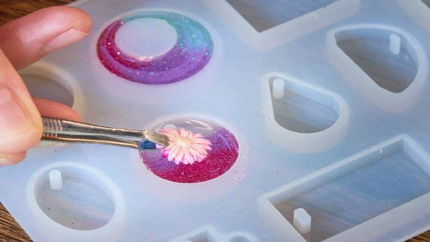 Shams epoxy resin, silicone mold manufacturer in Mashhad
