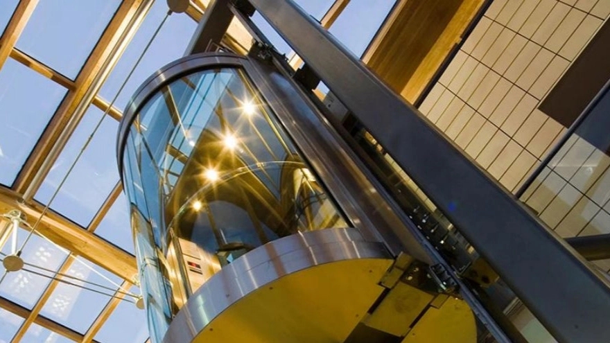 What is the difference between lift and elevator?