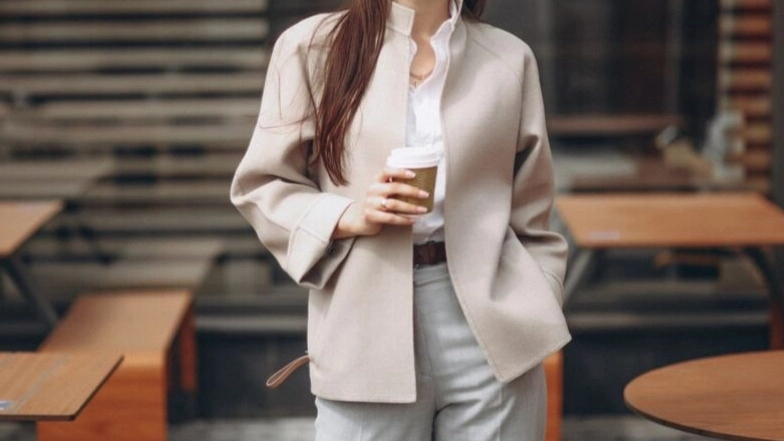 All kinds of stylish women's styles