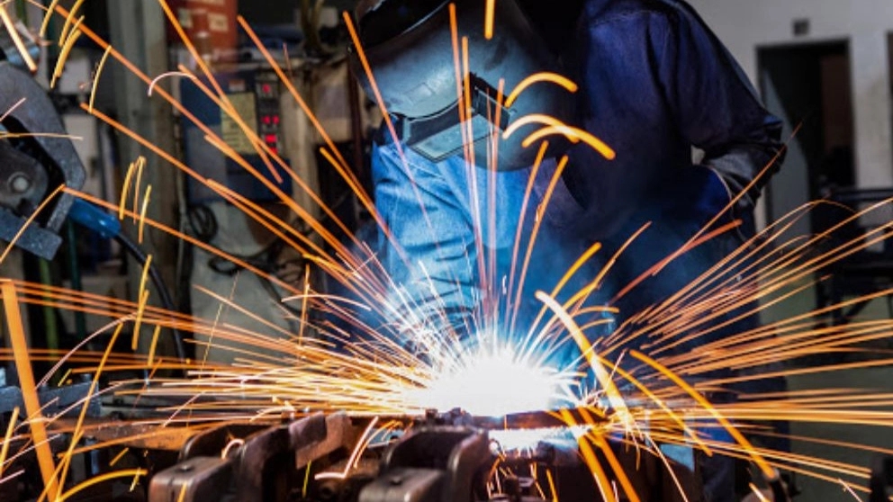 Mohammadi welding, metal finishing and welding services in Tehran