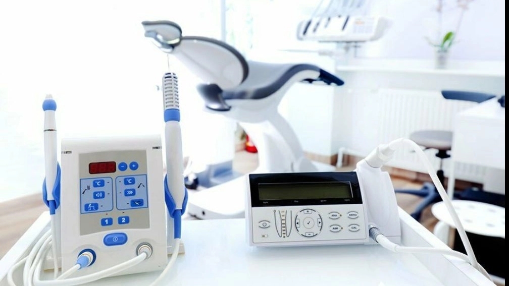 Saadatmand, dental supplies store in Arak