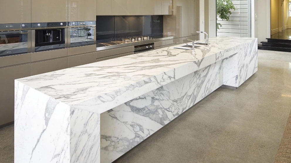 Porcelain stone and its use