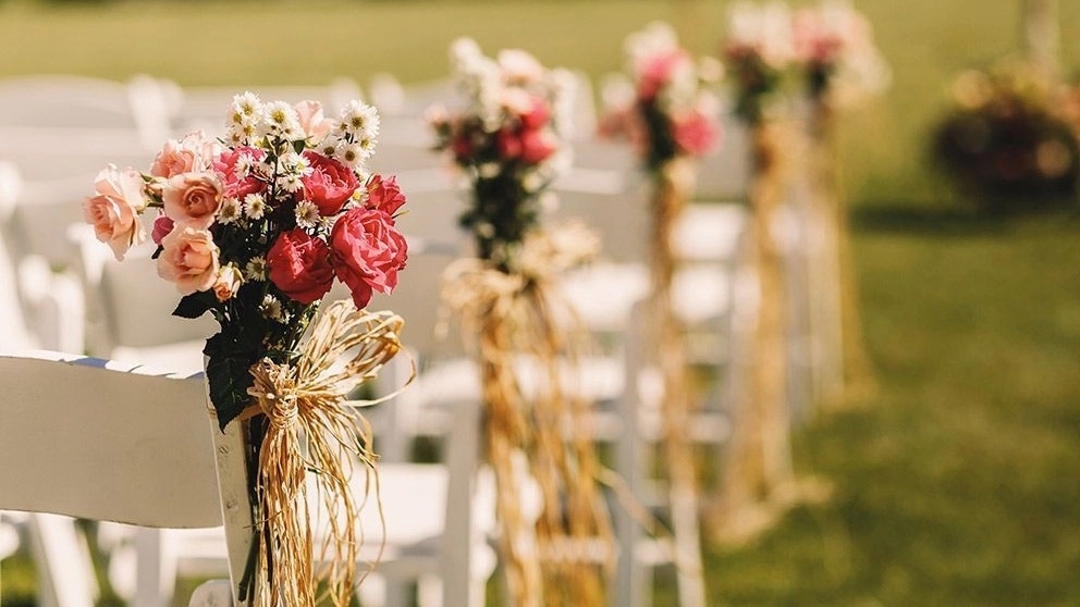 Golden tips for choosing a hall garden and ceremonies