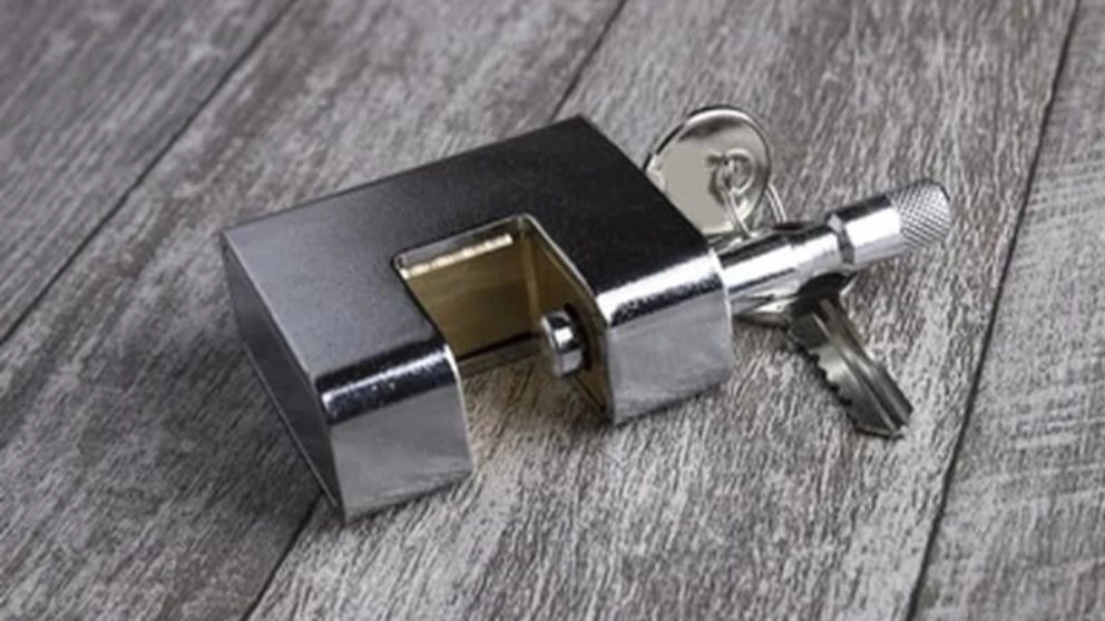 Important points in buying a book lock