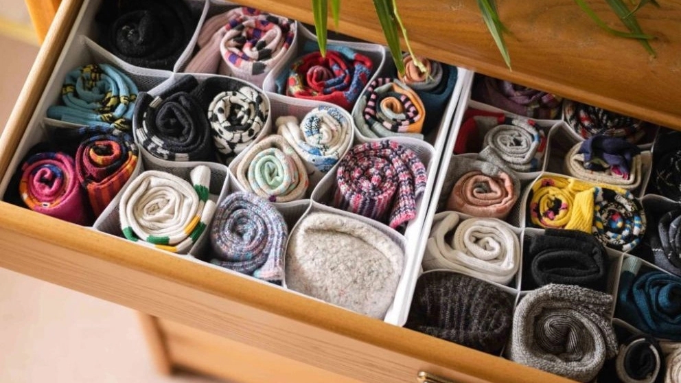 How to maintain shawls and scarves?