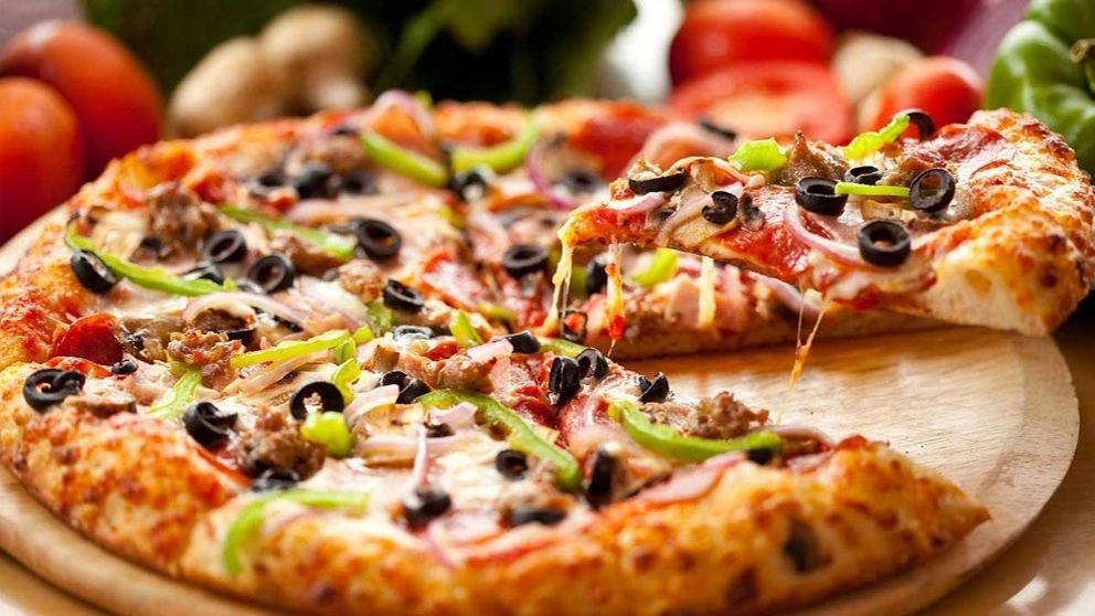 What is pizza and its types
