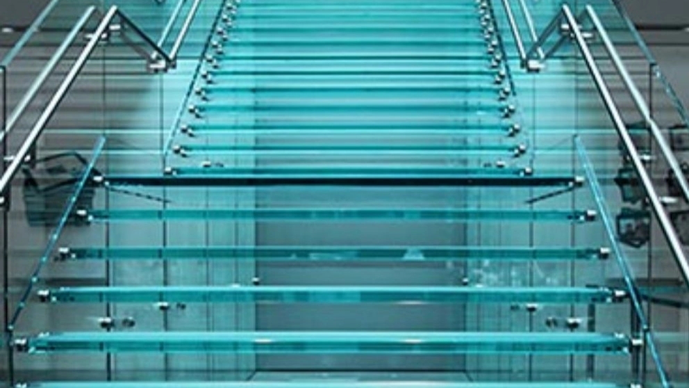 Old look tempered glass services in Mehrshahr Karaj