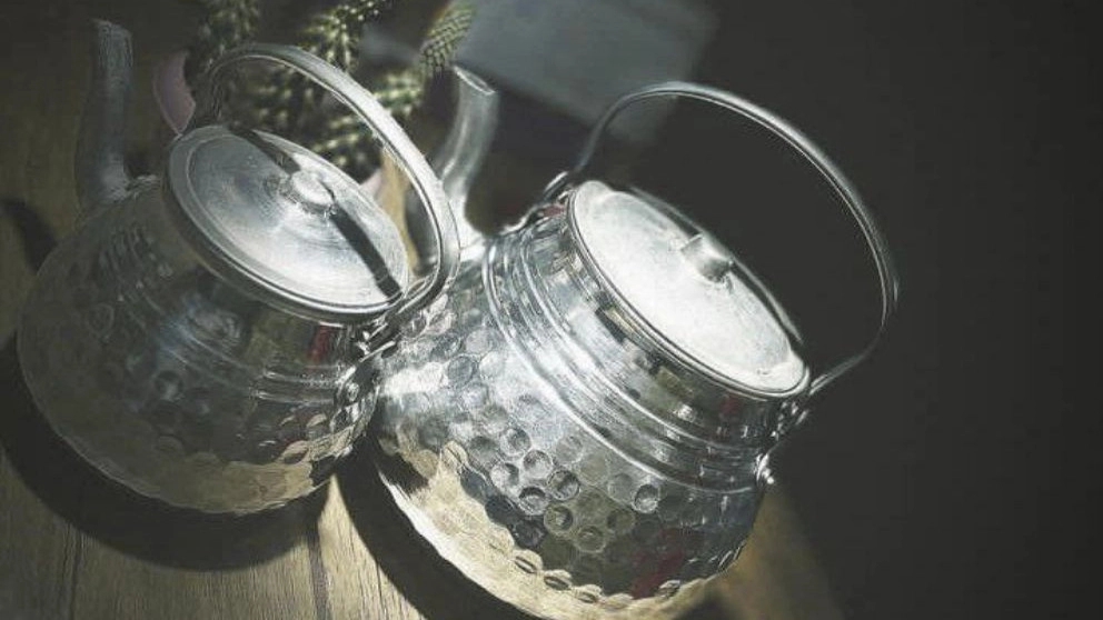 Pure aluminum production and distribution of containers in Arak