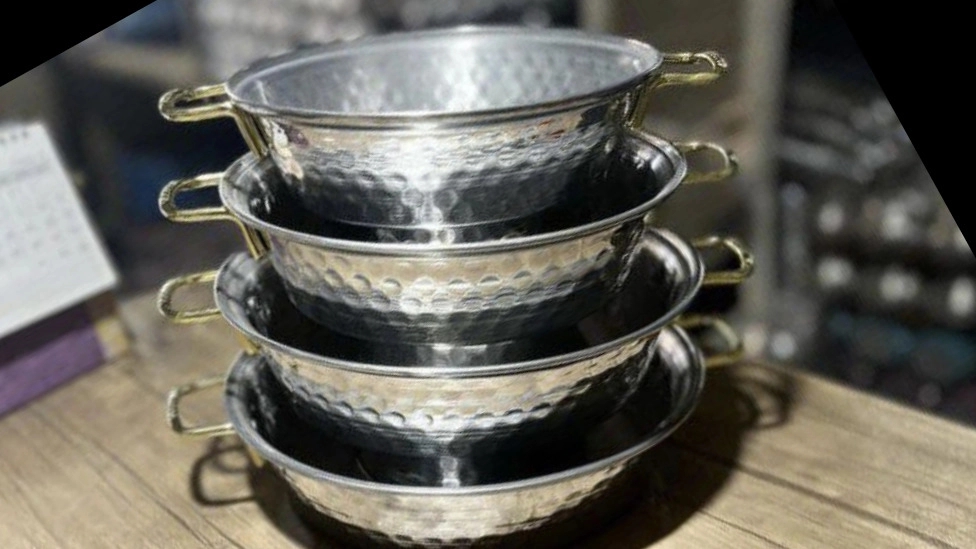 Special aluminum production and distribution of dishes