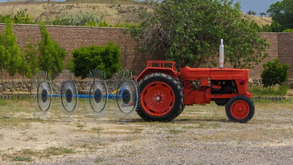 Production of Kesht Gostar agricultural tools in Isfahan