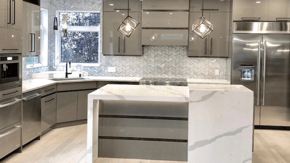 Advantages of glass cabinets