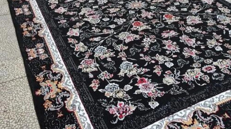 Arisman Kashan Haddadi carpet agency in Shiraz