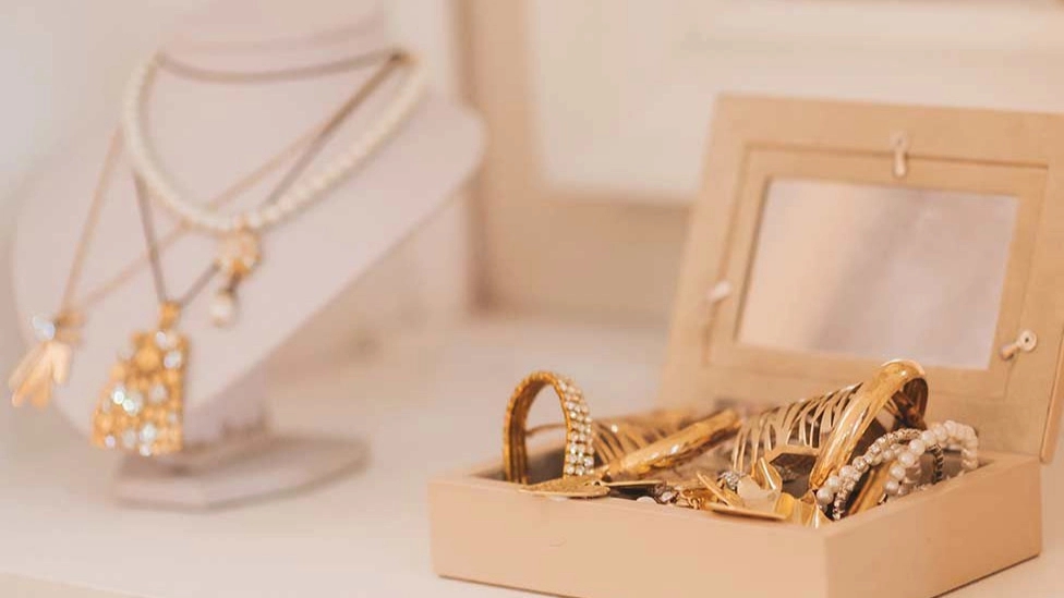 Gold care solutions