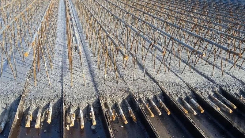 The producer of unolite for the base of Saeed fences and beams in Bojnoord, North Khorasan