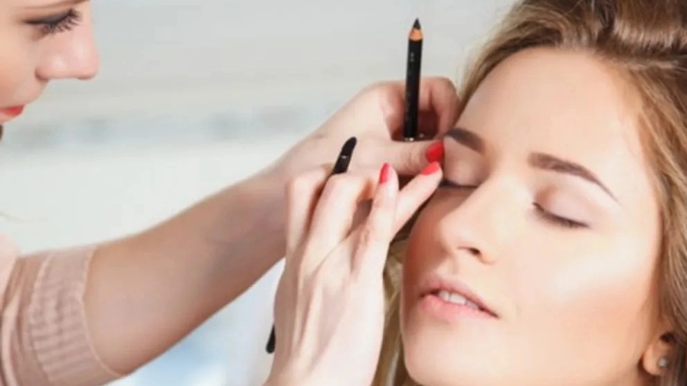 Gal Lako beauty salon services
