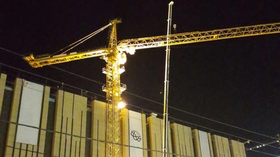 Sale and installation of mc465 tower in Iran Mall project by Mehran Machine Trading Company