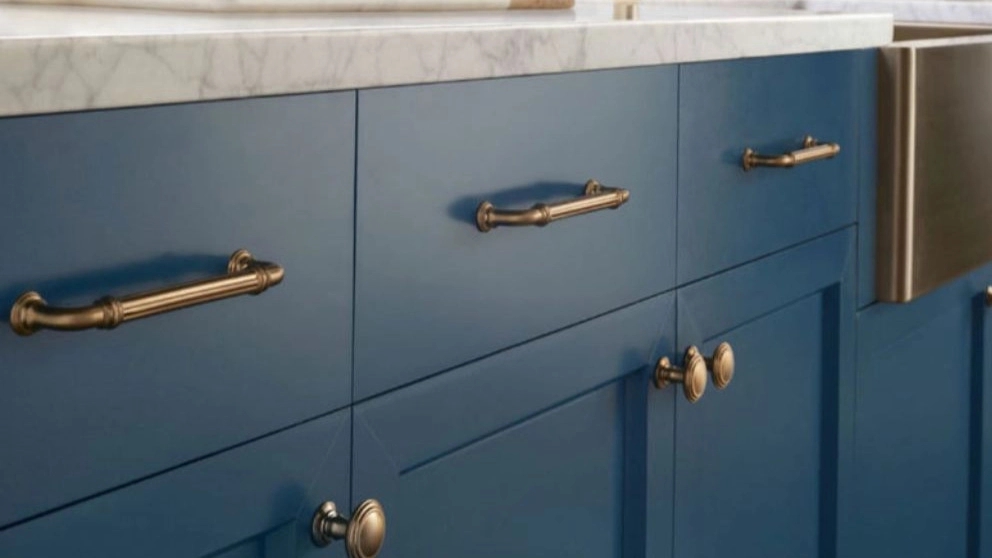 What is cabinet fittings?