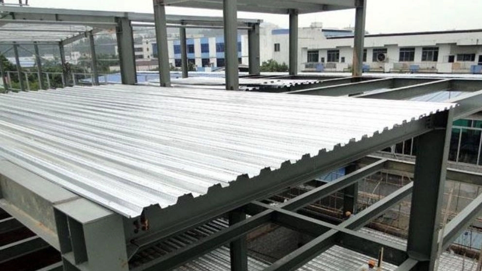 Haj Bahram Molaei store, sale of hardware and roofing in Qom