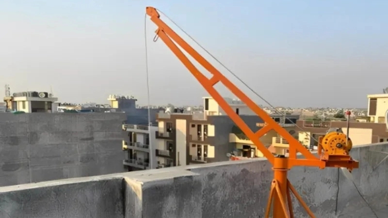 Why is it useful to use a construction lift in construction?