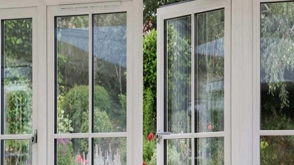 The reason for not closing the double-glazed window