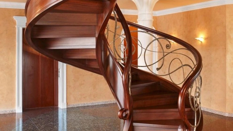 Getting to know the types of round stairs