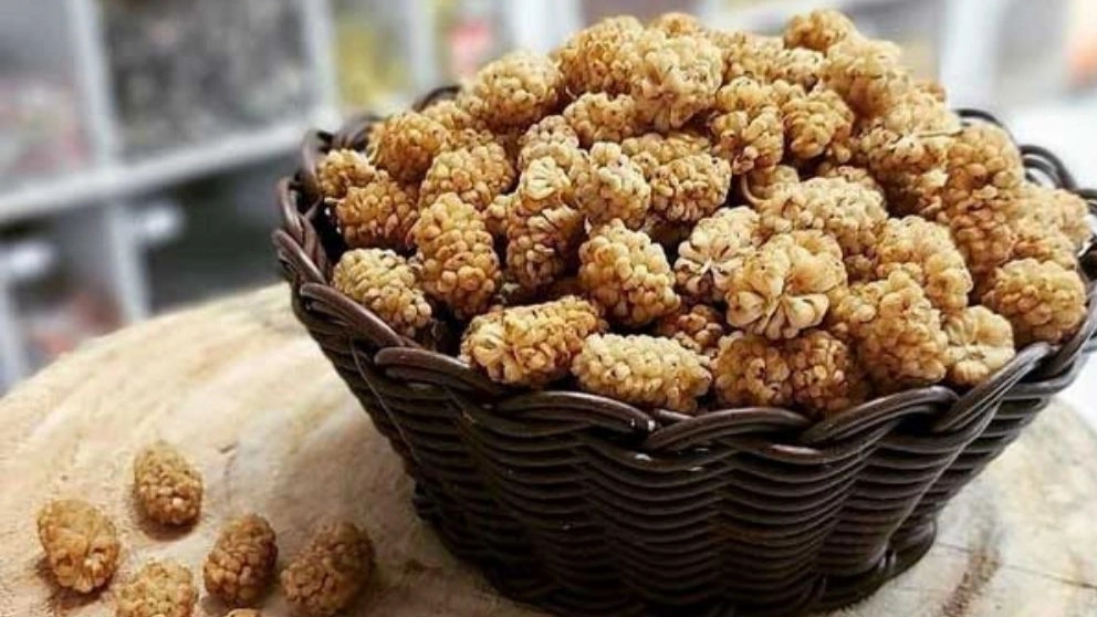 Properties of dried berries