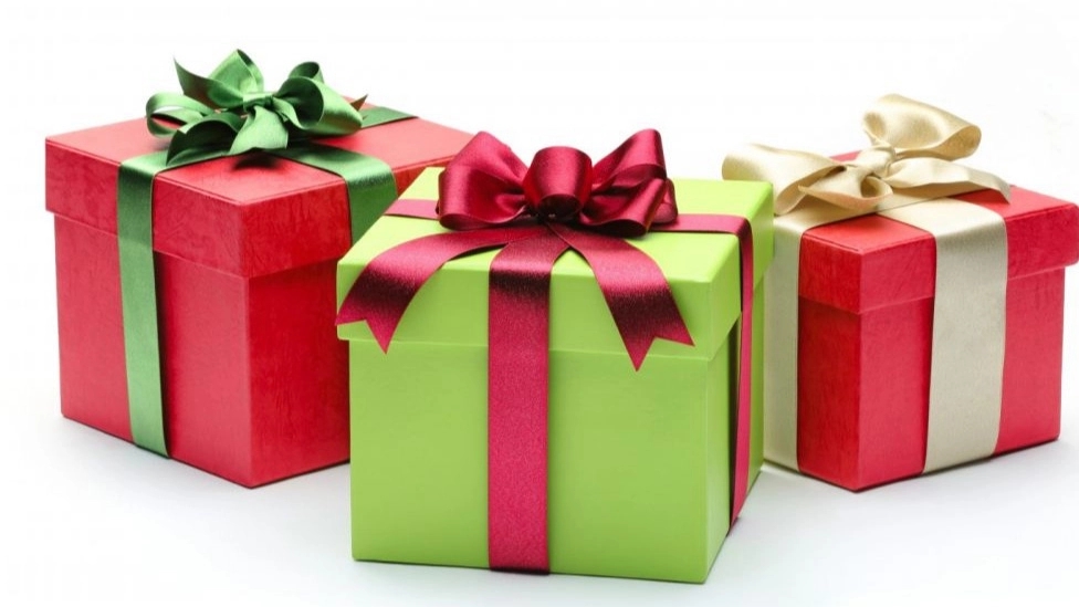 What does the gift pack include?