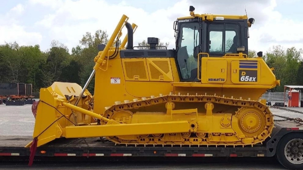 Getting to know the main parts of the bulldozer
