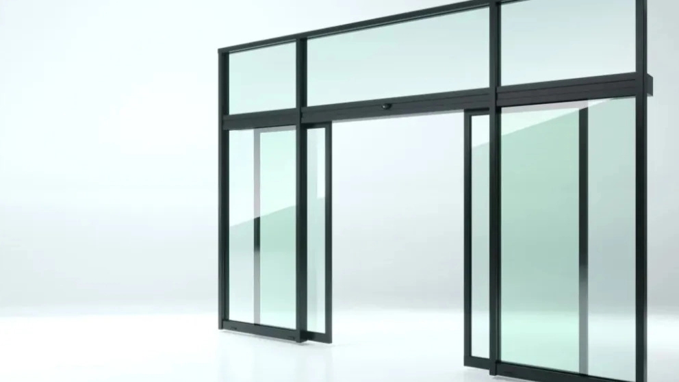 Use of shatterproof glass in the construction industry