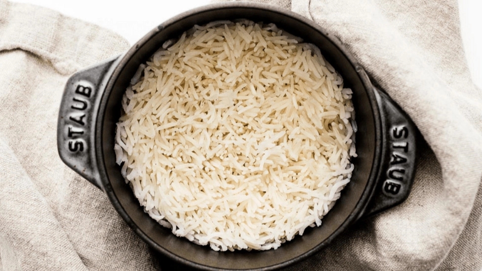 What points should we pay attention to for cooking Fajr rice and Iranian rice?