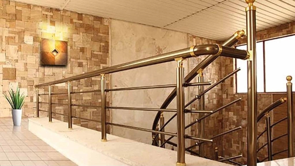Application of steel fence, steel guard and glass fence in modern architecture