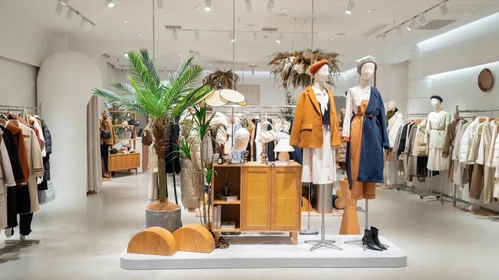 Important points of shop decoration and luxury cabinet design