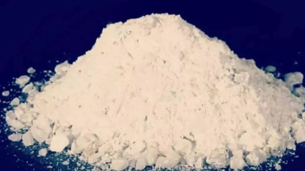 Moj Nesuz Melair company, production and sale of refractory clay in Hamedan