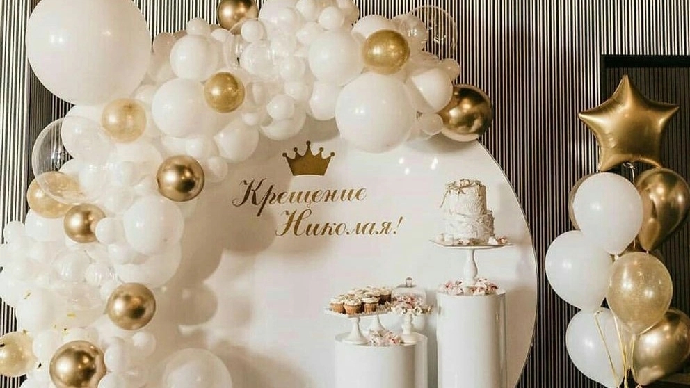 Simple balloon arrangement by Lara Flower Design in Tehran
