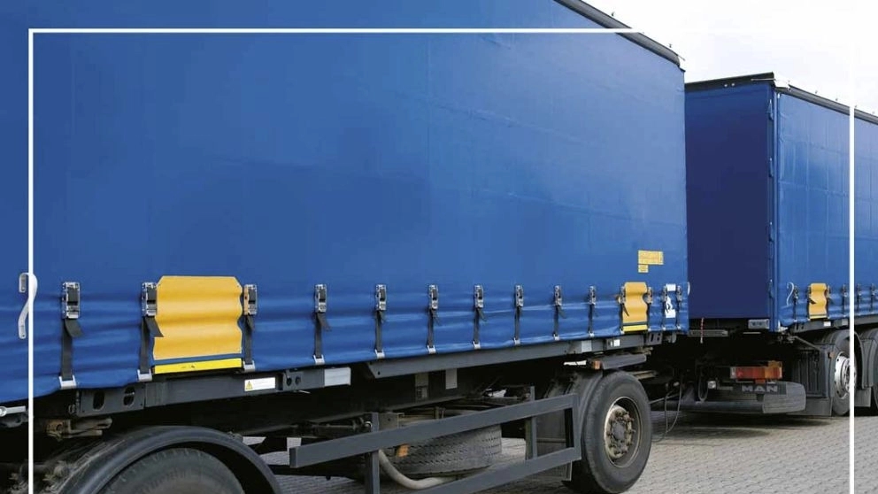 What are the characteristics of the best trailer transit tent?