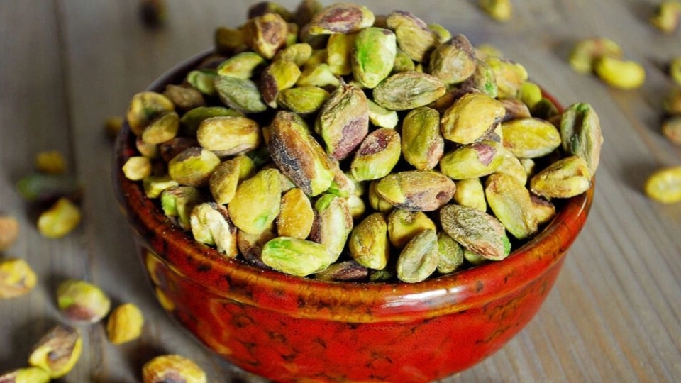 خشکبار چیست و به چه محصولاتی خشکبار می‌گوییم؟