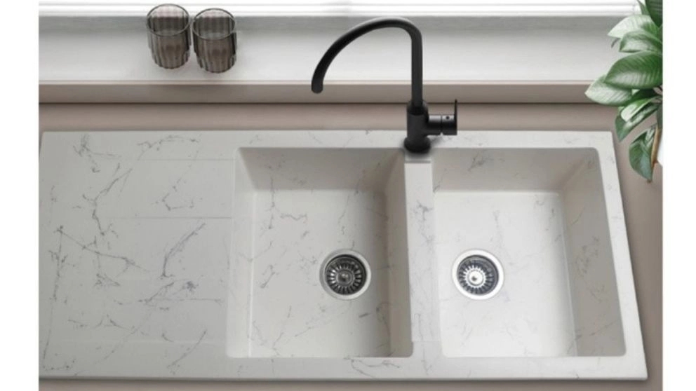 Tori luxury store, importer of shower panels and sinks in Resalat Street, Tehran