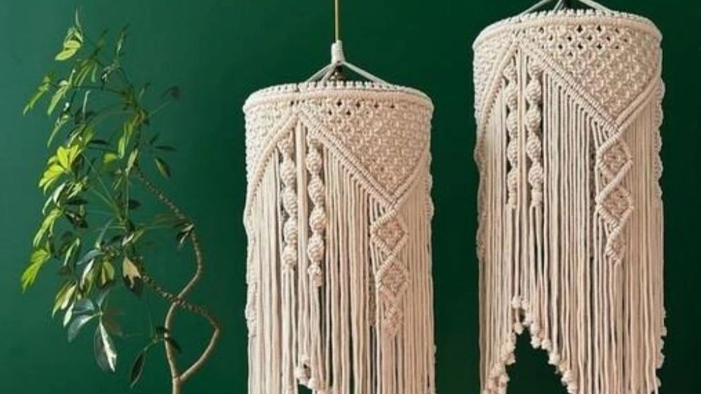 Vivant Makromeh is a producer of handmade Makrome rattan chandeliers in Tehran
