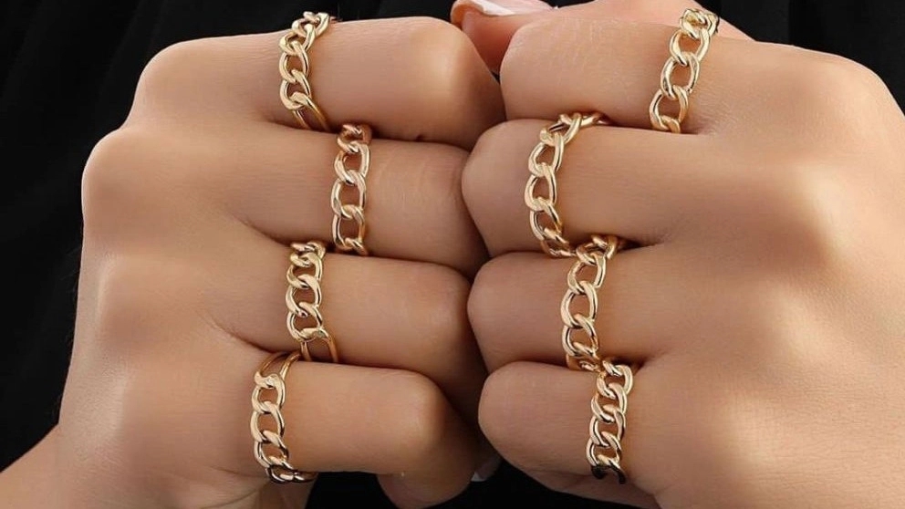 Sadra Niksarsht gold and coins, bridal service and half set in Shiraz