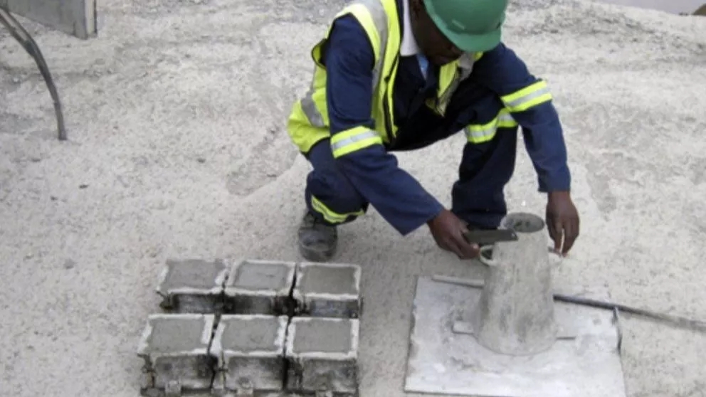 Sampling for the concrete laboratory during concreting