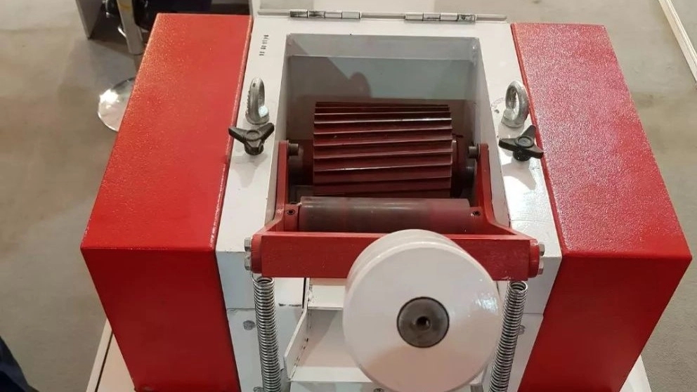 Iran Toz Industrial Group manufactures and repairs machines for Rostamzadeh industrial parts in Tehran