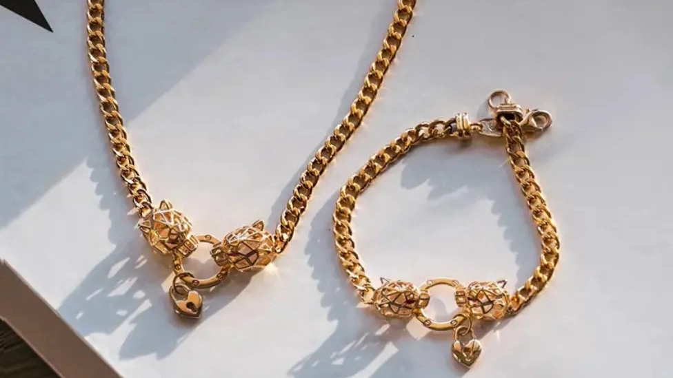The main difference between white and yellow gold that you should know