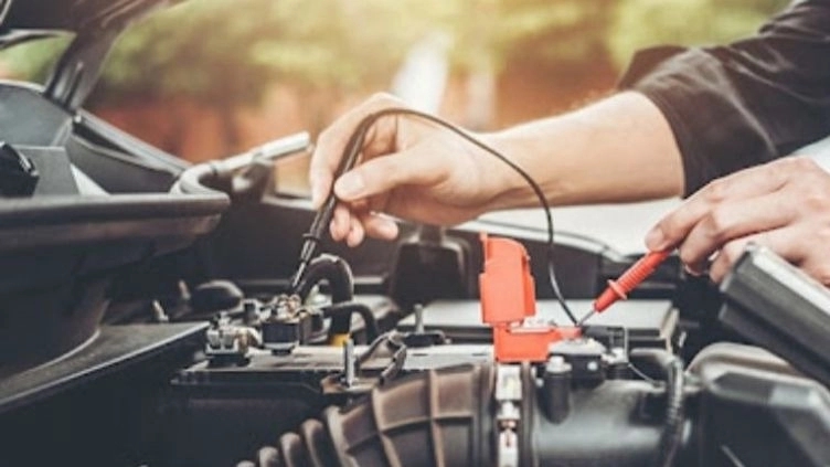 Reza engine battery making and adjustment in Baharestan, Tehran