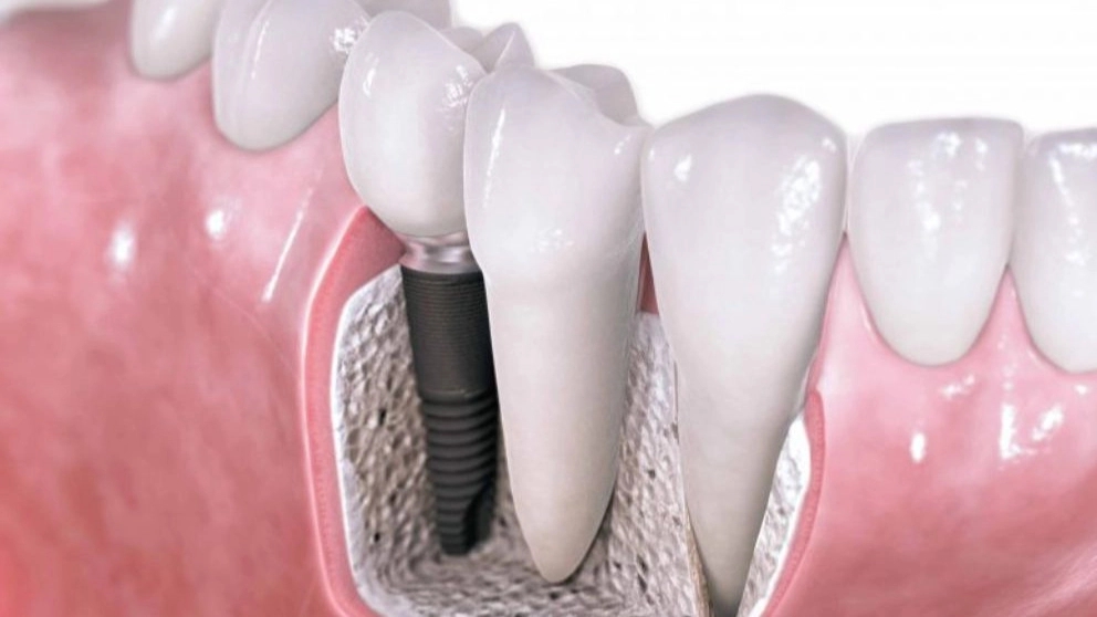Who is a dentist and how is it different from a dentist?