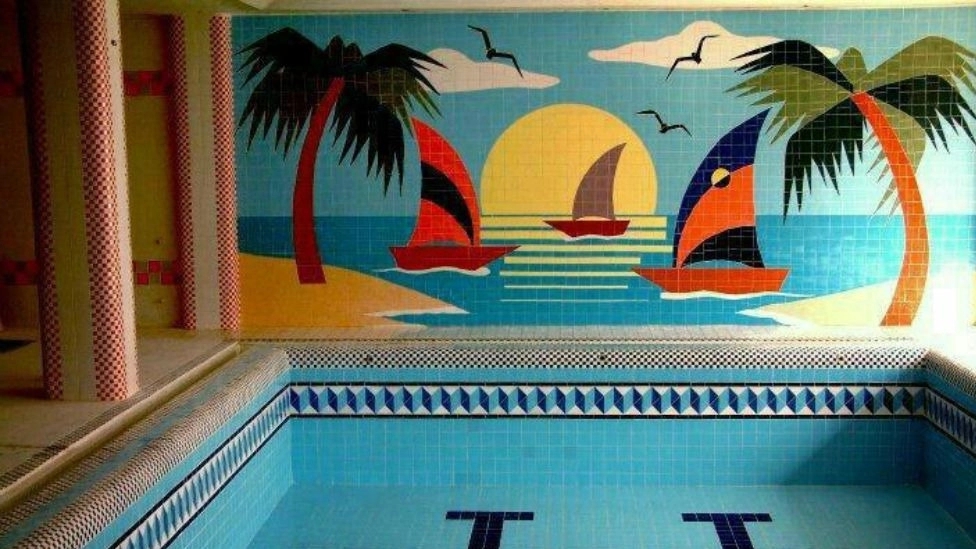 War contractor, construction of sauna and jacuzzi pool in Karaj
